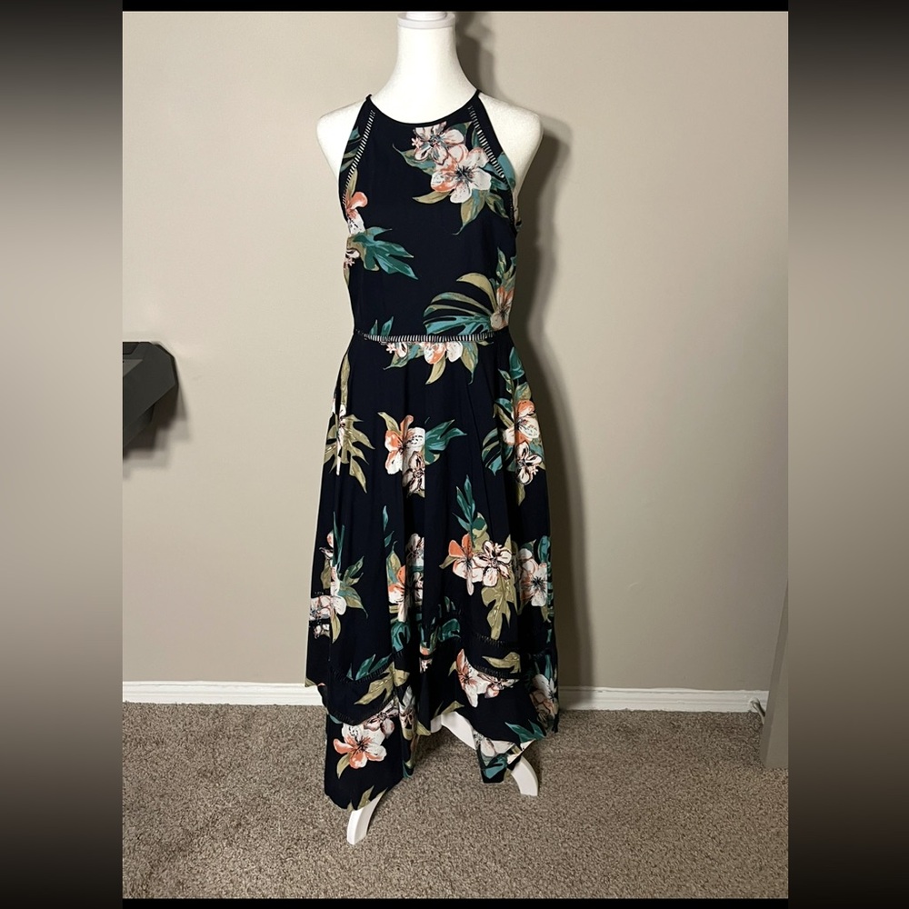 Lulu’s Floral Halter Neck Dress